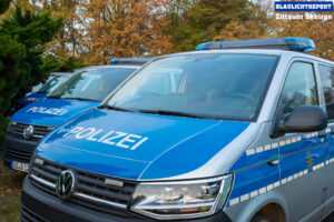 Plötzlich ins Gesicht geschlagen: Angriff auf 15-jährigen Mopedfahrer – Polizei sucht Zeugen