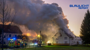 Wohnhausbrand in Großhennersdorf – zwei Bewohner schwer verletzt