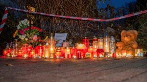 Zittau trauert: Gedenkminute für getötete 18-Jährige