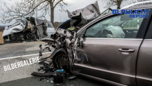 Crash auf der S 112: Mehrere Schwerverletzte – Feuerwehr muss Opfer aus Wrack schneiden!