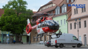Schwerer Unfall in Bernstadt: Kind nach Zusammenstoß in Klinikum