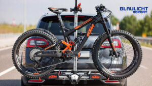 Langfinger schlagen zu: KTM-Mountainbikes von geparktem Auto geklaut