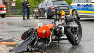 Zusammenstoß in Bertsdorf: 17-Jähriger auf Simson verletzt