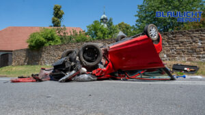 Auto überschlägt sich in Kittlitz – Rettungshubschrauber im Einsatz